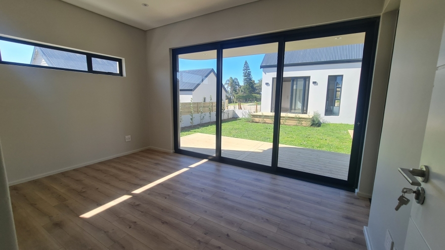 4 Bedroom Property for Sale in Baron View Western Cape